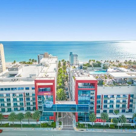 Hot Tub & Rooftop Pool- Near Beach Villa Hollywood Exterior photo