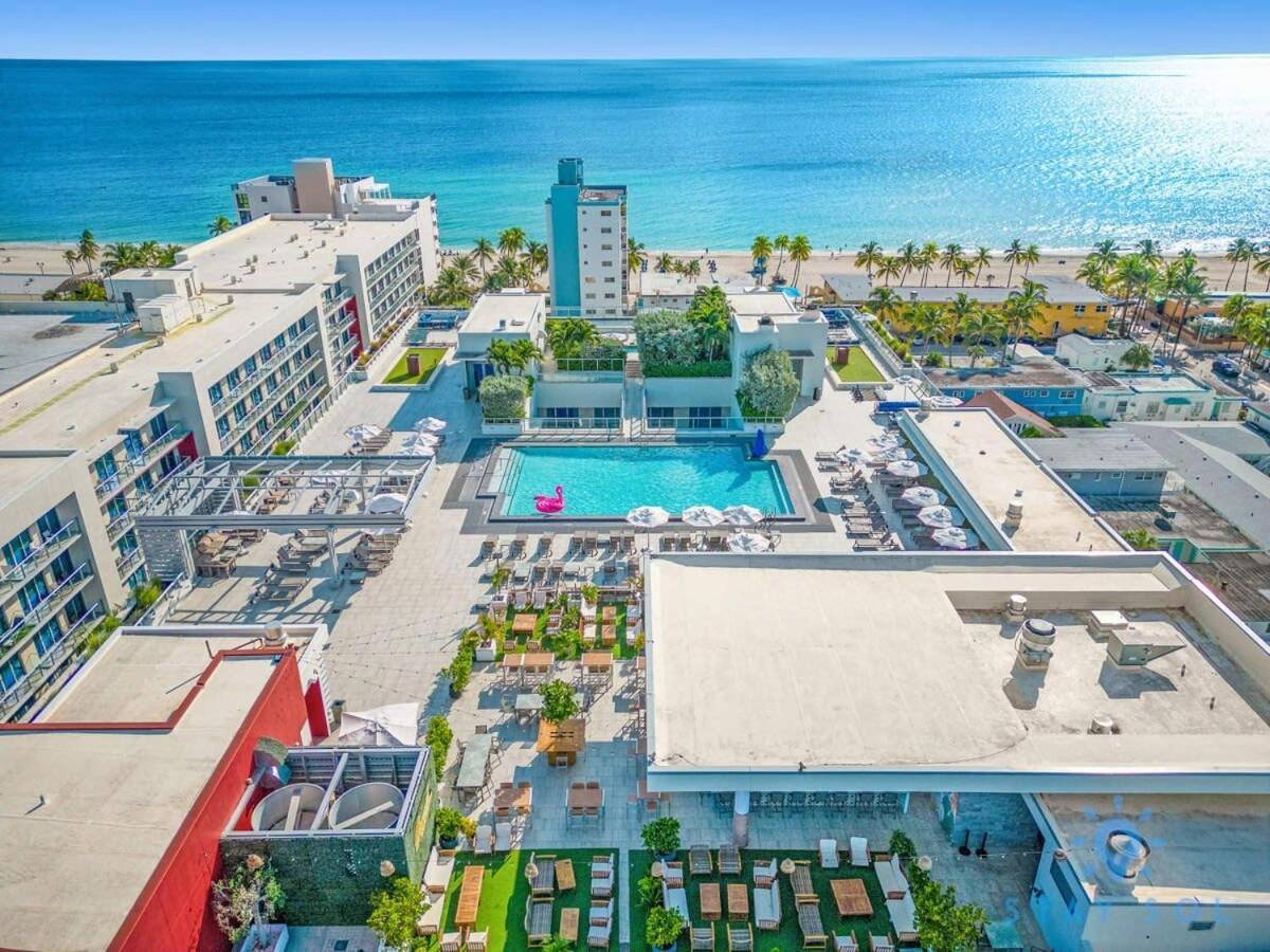 Hot Tub & Rooftop Pool- Near Beach Villa Hollywood Exterior photo