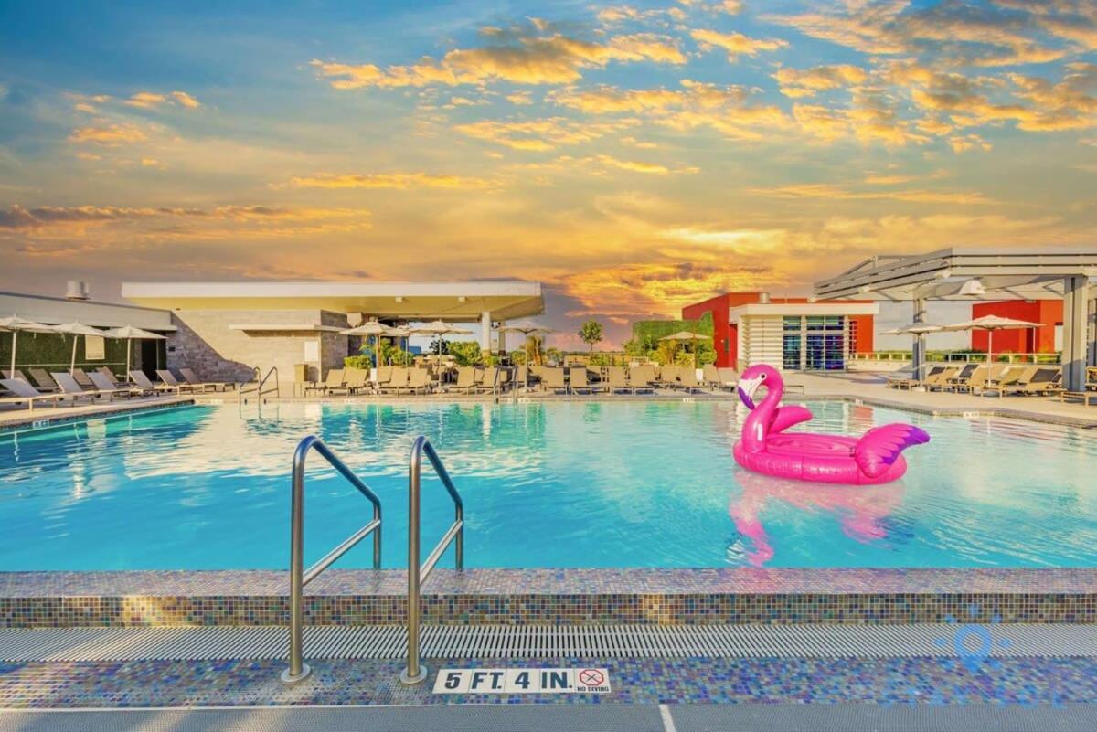 Hot Tub & Rooftop Pool- Near Beach Villa Hollywood Exterior photo